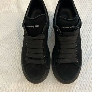 Alexander McQueen oversized sneaker. Black suede